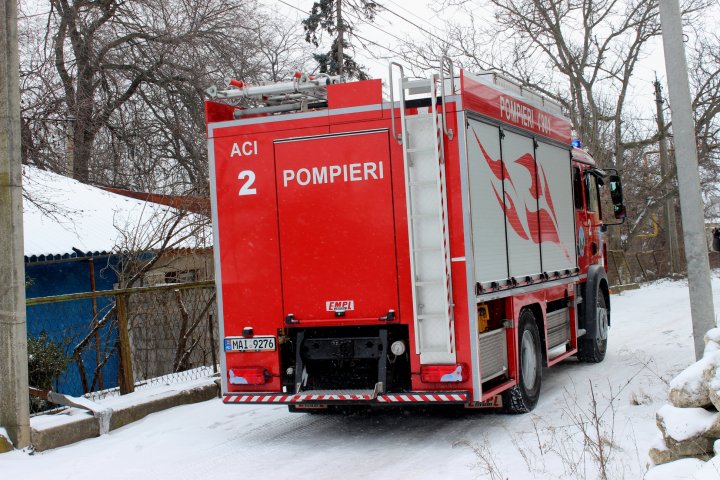 O casă protejată, o viață salvată. Peste 1500 de detectoare de fum, instalate în locuințele oamenilor (FOTO)