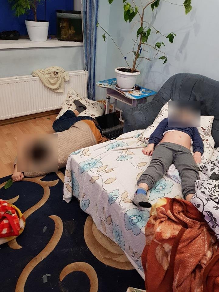 CAZ ŞOCANT LA BĂLŢI! O familie întreagă, intoxicată cu cu monoxid de carbon. Printre victime sunt şi copii (IMAGINI CARE VĂ POT AFECTA EMOȚIONAL)