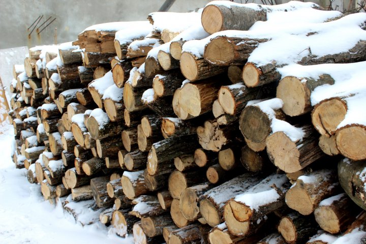 O casă protejată, o viață salvată. Peste 1500 de detectoare de fum, instalate în locuințele oamenilor (FOTO)