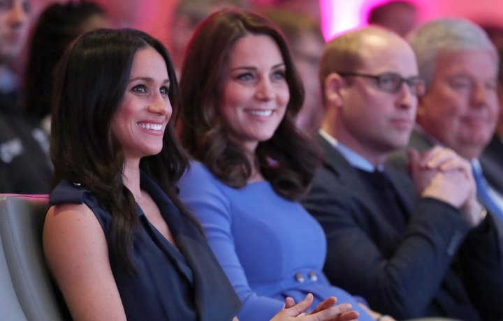 Meghan Markle și Kate Middleton au avut prima apariție publică împreună (GALERIE FOTO)