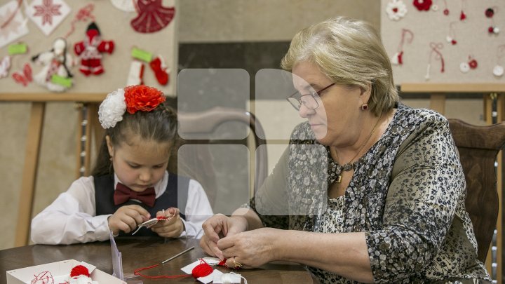 Parlamentul, împânzit de vestitori ai primăverii. În premieră, deputaţii, alături de copii, au confecționat mărțișoare (FOTO)