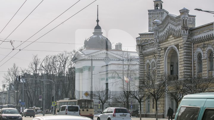 Chişinăul, scăldat în culori! Trei clădiri culturale din Capitală vor fi iluminate artistic pe timp de noapte. Care sunt acestea (FOTO)