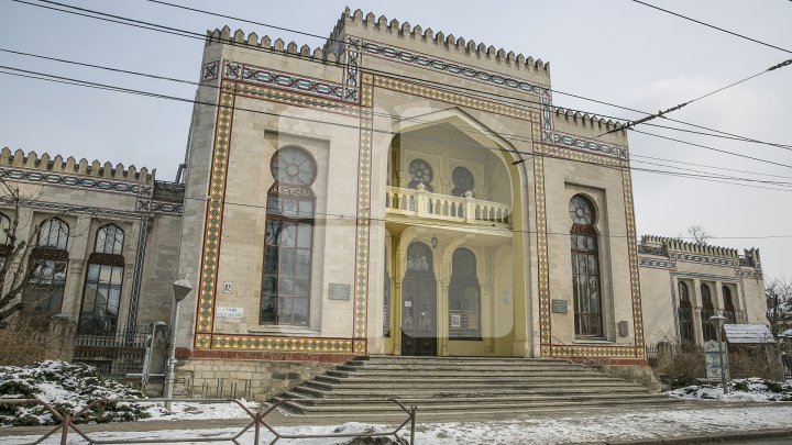 Chişinăul, scăldat în culori! Trei clădiri culturale din Capitală vor fi iluminate artistic pe timp de noapte. Care sunt acestea (FOTO)