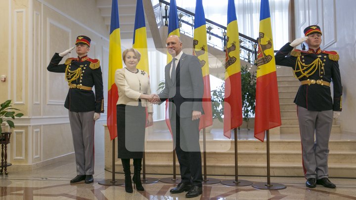 Premierii Pavel Filip și Viorica Dăncilă au discutat cu reprezentanții Euroregiunii Siret-Prut-Nistru