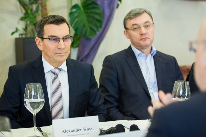 Moldova aşteaptă noi investiţii. Pavel Filip a avut un dialog cu investitorii străini de la noi din ţară