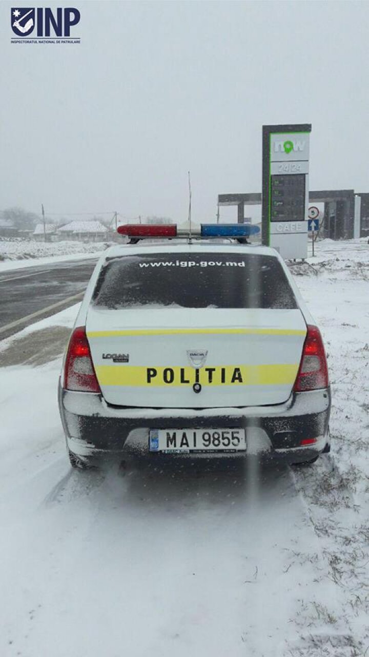 NINSORILE PUTERNICE, GERUL şi VISCOLUL pun stăpânire pe Moldova. Care este situaţia pe drumurile din ţară (FOTO)