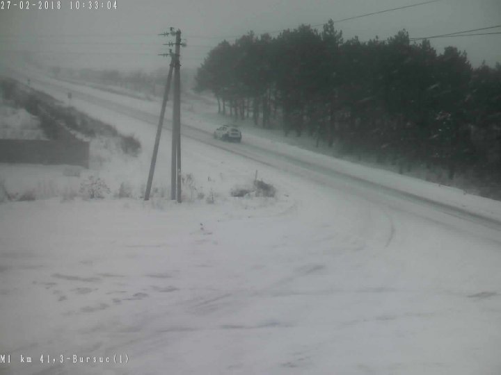 NINSORILE PUTERNICE, GERUL şi VISCOLUL pun stăpânire pe Moldova. Care este situaţia pe drumurile din ţară (FOTO)