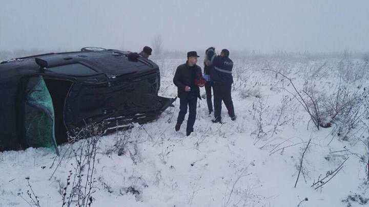 ACCIDENT GRAV pe şoseaua Chișinău-Bălți. Gheorghe Cavcaliuc şi Marin Maxian au intervenit să ajute victimele (FOTO)