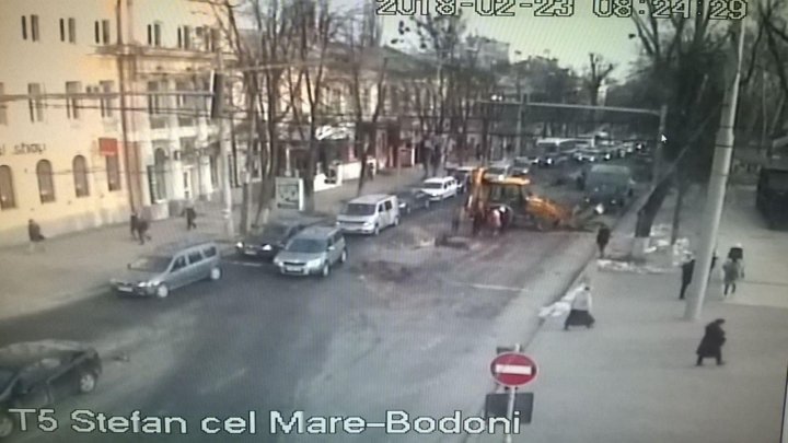 InfoTrafic: Lucrări de reparație la intersecţia străzilor M. Bănulescu Bodoni - Ştefan cel Mare. Cum se circulă în Capitală