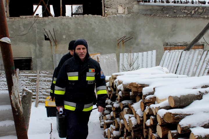 O casă protejată, o viață salvată. Peste 1500 de detectoare de fum, instalate în locuințele oamenilor (FOTO)