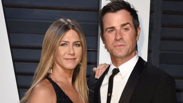 Bombă în showbiz! Jennifer Aniston şi Justin Theroux NU ar fi fost căsătoriţi legal