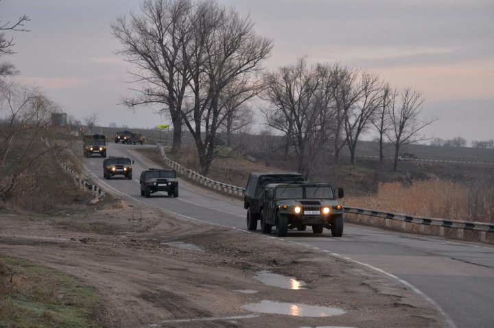 Militarii moldoveni au trecut Prutul. Un contingent al forţelor armate participă la exerciţiul "Platinum Eagle"