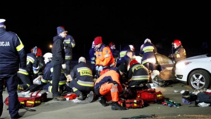 ACCIDENT TERIFIANT. Patru ucraineni au murit după ce automobilul în care se aflau a fost lovit de un tren (IMAGINI DE GROAZĂ)