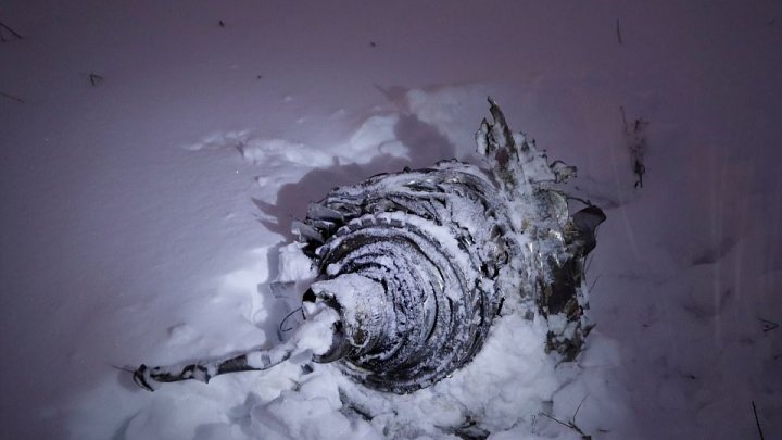 TRAGEDIA AVIATICĂ din Rusia. DETALII despre echipajul avionului prăbuşit. Rudele victimelor, devastate de durere (IMAGINI JALNICE)