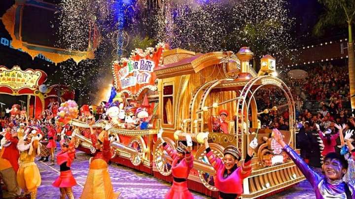 China a intrat în 2018. Cum au întâmpinat Anul Câinelui de Pământ (VIDEO)