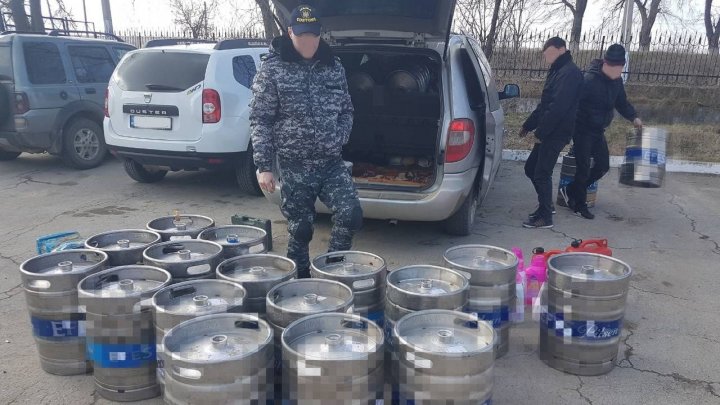 Contrabandă cu bunuri în valoare de UN SFERT DE MILION de lei, descoperită de Serviciul Vamal