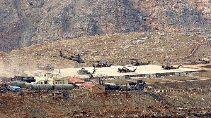 Combatanţii kurzi din Siria au doborât un elicopter al armatei turce în apropiere de oraşul Afrin