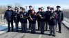 Gerul şi vântul nu i-au oprit! Poliţiştii de frontieră din România şi cei din Republica Moldova au făcut schimb de mărţişoare (VIDEO)