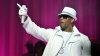 Cântăreţul R Kelly este acuzat că a abuzat sexual o fată de la vârsta de 14 ani