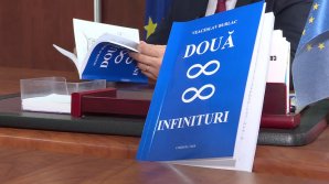 Președintele raionului Criuleni a lansat o carte cu titlul "Două infinituri"