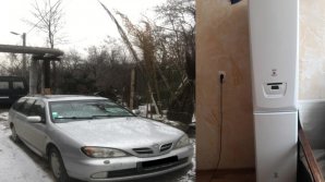 Au furat un automobil chiar din garajul proprietarului. Schema prin care au acționat doi tineri de 31 de ani (VIDEO)