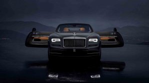 Rolls-Royce lansează Wraith Luminary, modelul cu plafon cu stele căzătoare, lemn perforat și o țesătură realizată din oțel