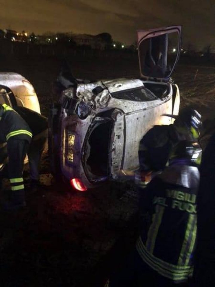 Tornadă devastatoare în sudul Italiei. Cel puțin 15 oameni au fost răniţi (FOTO/VIDEO)