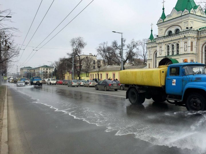 Reacţia locuitorilor când au văzut că în Chişinău se face curăţenie generală 