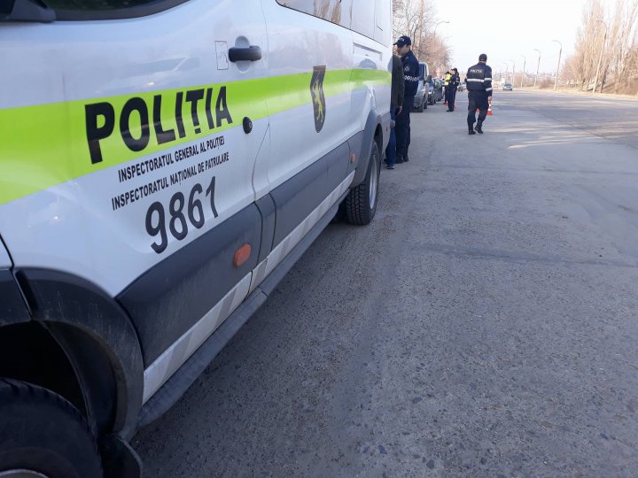 Şoferii care nu şi-au plătit amenzile au ajuns în vizorul polițiștilor! În urma raziilor, rău-platnicii au fost traşi pe dreapta