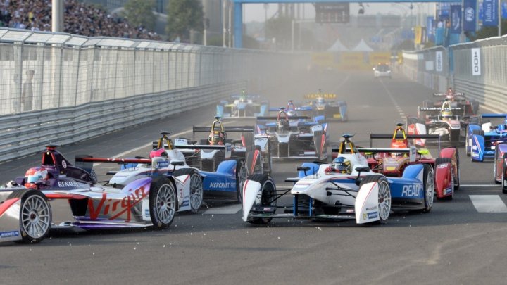 Formula E, la un alt nivel. Maşina Gen 2 a fost prezentată oficial la Geneva