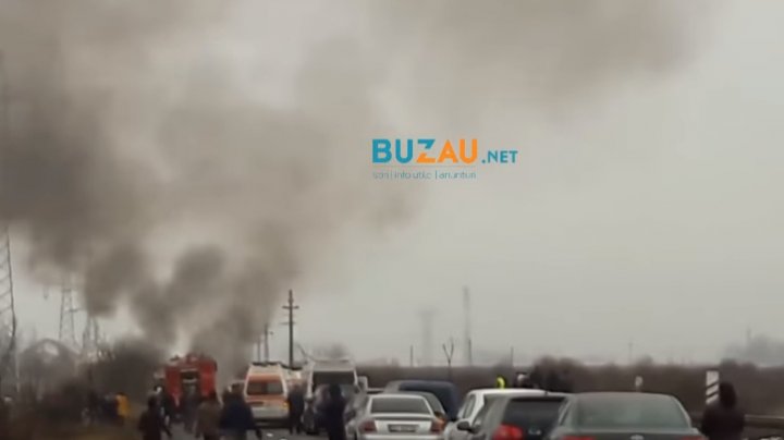 Tragedie fără margini în România! Au murit carbonizați, după ce mașina lor a fost lovită frontal (VIDEO)