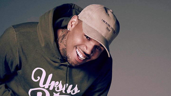 Chris Brown, surprins în timp ce strângea o femeie de gât. Ce spune artistul (FOTO)