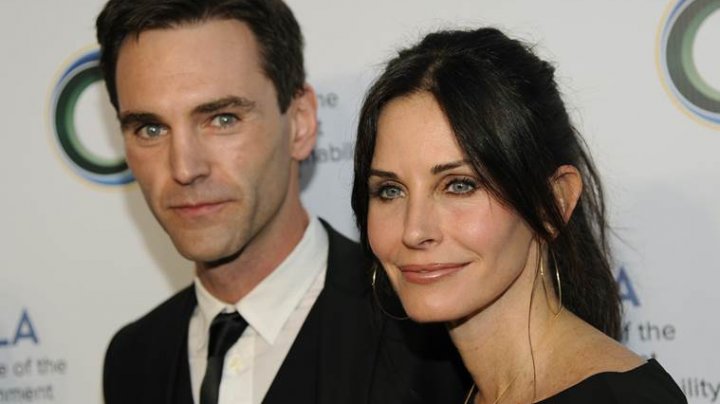 Bat clopote de nuntă la Hollywood. Courteney Cox şi iubitul său vor organiza două ceremonii pe două continente