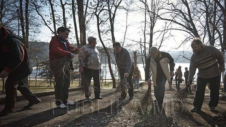 Astăzi este marcată Ziua internaţională a voluntarilor