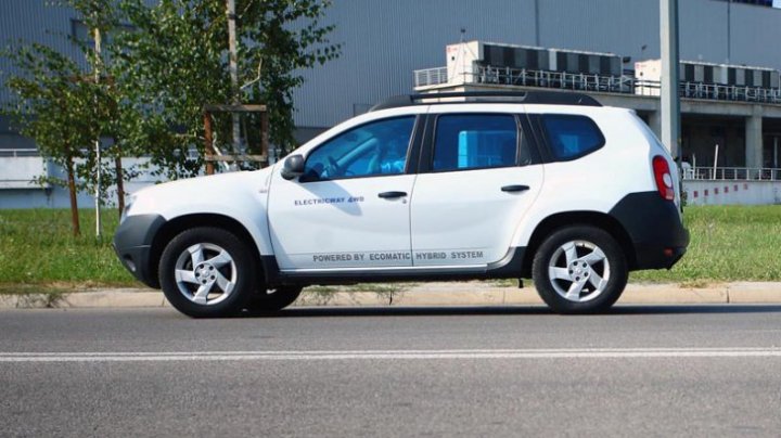 A apărut modelul hibrid de la Dacia Duster. Cum arată aceasta