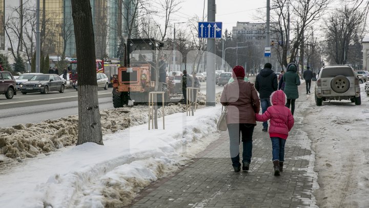 Primăria, în regim de lucru non-stop. Lucrările de deszăpezire continuă (FOTOREPORT)