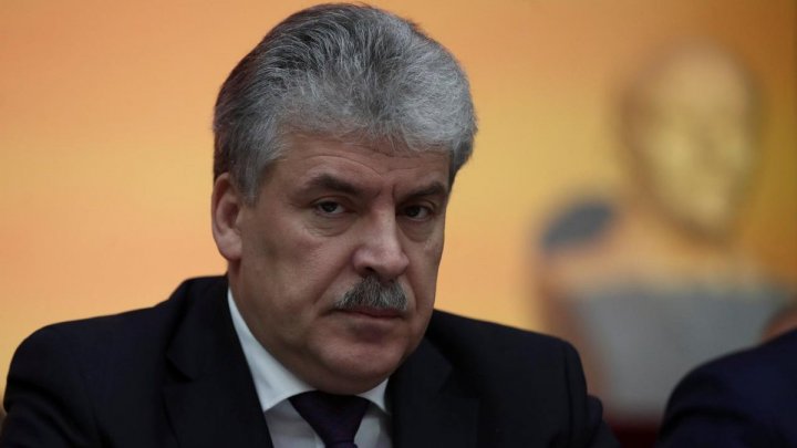 Pavel Grudinin și-a dat jos mustața după ce a pierdut un pariu. Cum arată acum politicianul