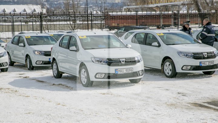 Ofiţerii de urmărire penală vor avea MAŞINI NOI! 42 de automobile au fost cumpărate din banii oferiţi de UE (FOTO) 