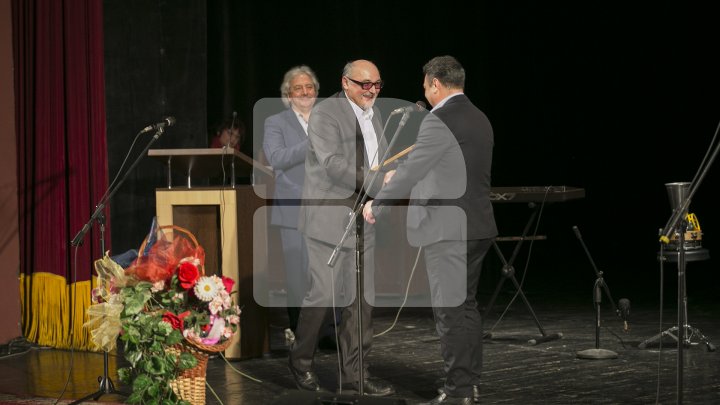 "Creatori ai vieţii spirituale!" Cei mai buni actori şi regizori din ţară, premiaţi în cadrul Galei Premiilor UNITEM 2018 (FOTO)