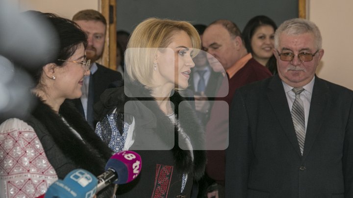 Gabriela Firea vine la Chişinău. Biblioteca Onisifor Ghibu şi Liceul Mihai Eminescu vor fi renovate din banii oferiți de Primăria Bucureşti 