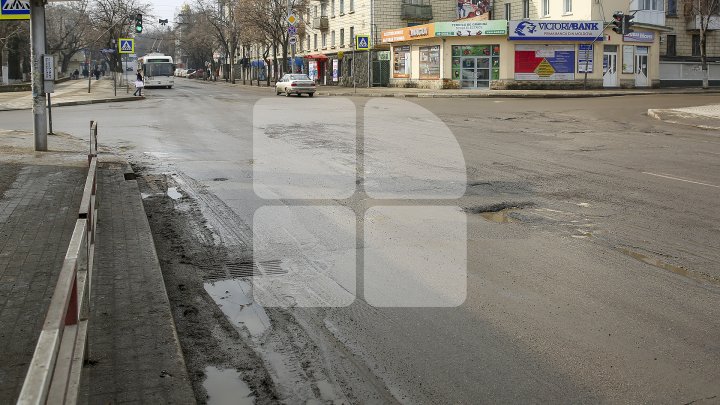 Oraşul Bălţi, o uriaşă capcană pentru şoferi. Ce spun oamenii