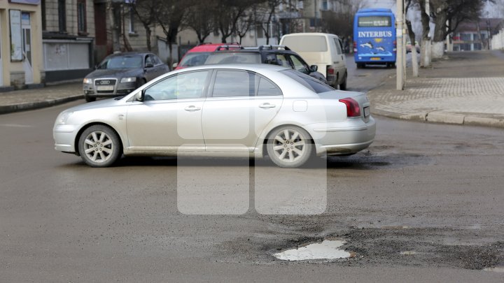 Oraşul Bălţi, o uriaşă capcană pentru şoferi. Ce spun oamenii