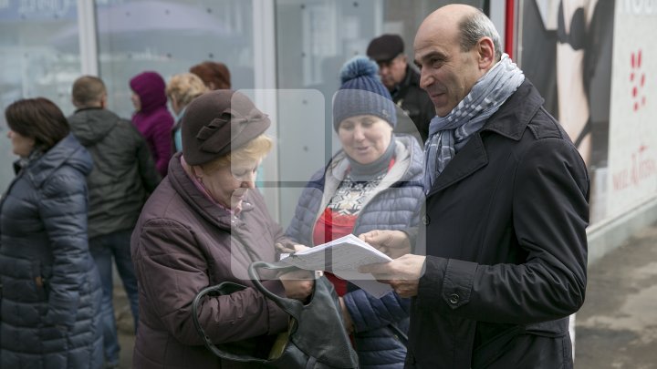 Silvia Radu face curățenie în oraș. Gheretele amplasate ilegal în Capitală au fost evacuate (FOTOREPORT)