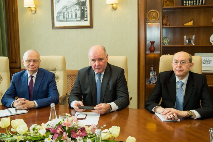 Pavel Filip a avut o întrevedere cu viceministrul rus de Externe, Grigorii Karasin (FOTO)