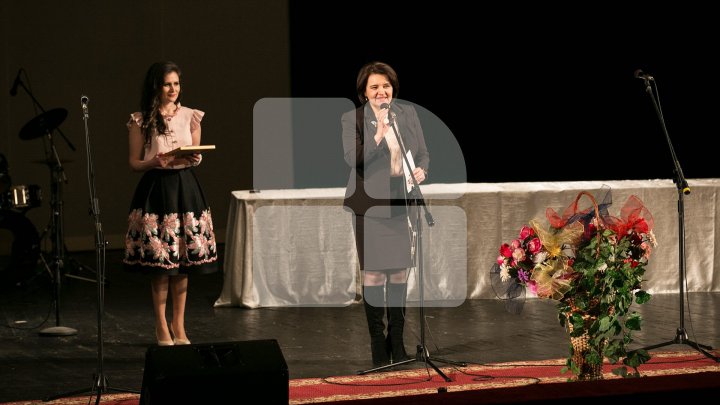 "Creatori ai vieţii spirituale!" Cei mai buni actori şi regizori din ţară, premiaţi în cadrul Galei Premiilor UNITEM 2018 (FOTO)