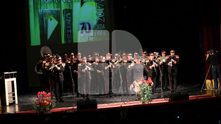 "Creatori ai vieţii spirituale!" Cei mai buni actori şi regizori din ţară, premiaţi în cadrul Galei Premiilor UNITEM 2018 (FOTO)