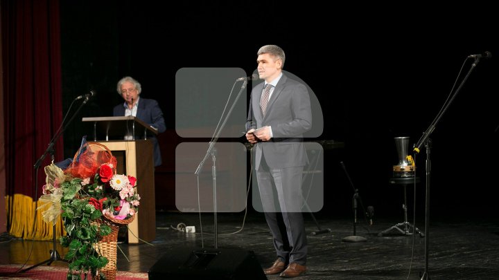 "Creatori ai vieţii spirituale!" Cei mai buni actori şi regizori din ţară, premiaţi în cadrul Galei Premiilor UNITEM 2018 (FOTO)