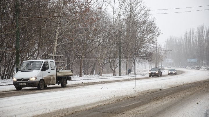 Traficul rutier se desfăşoară în condiţii normale de iarnă, nu sunt străzi închise