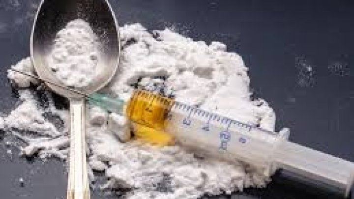 STUDIU: 10 la sută din populaţie are pe degete urme de cocaină şi heroină