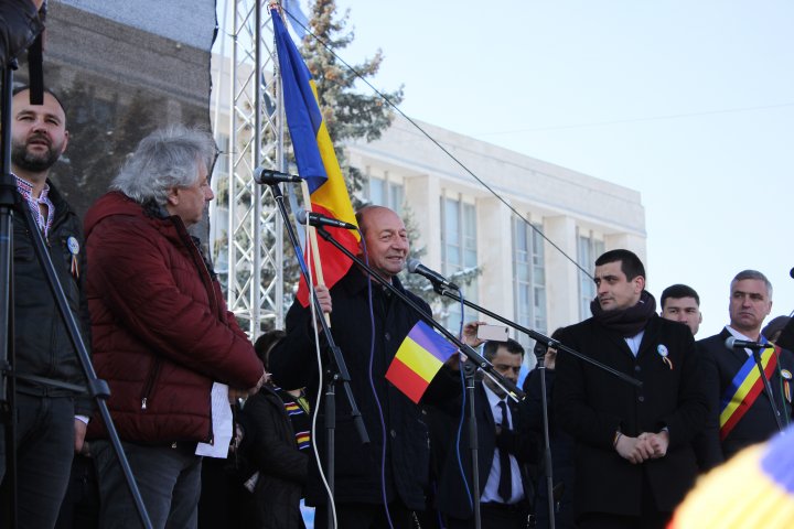 Manifestaţie de amploare în PMAN pentru unirea Republicii Moldova cu România (FOTO)